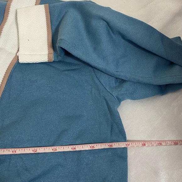 NEW Sweater M/L button down blue - Picture 5 of 6